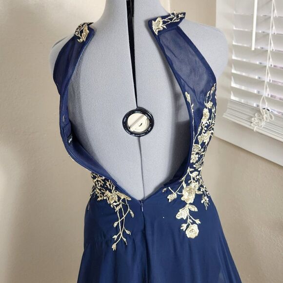 Betsy & Adam Embellished Chiffon Illusion Halter Gown Navy Gold Floral Size 8 - Picture 8 of 15
